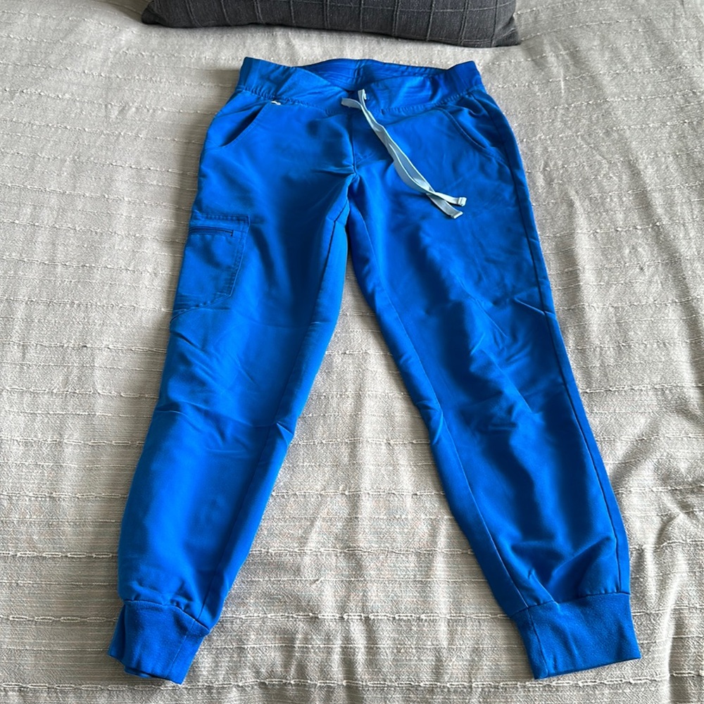 SMALL PETITE Zamora figs jogger scrub pants